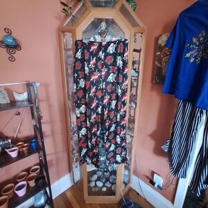 Skull & Red Floral Pattern LOUNGE Pants Sz